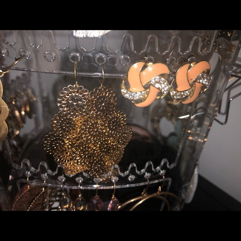 3 pairs of earrings for sale!